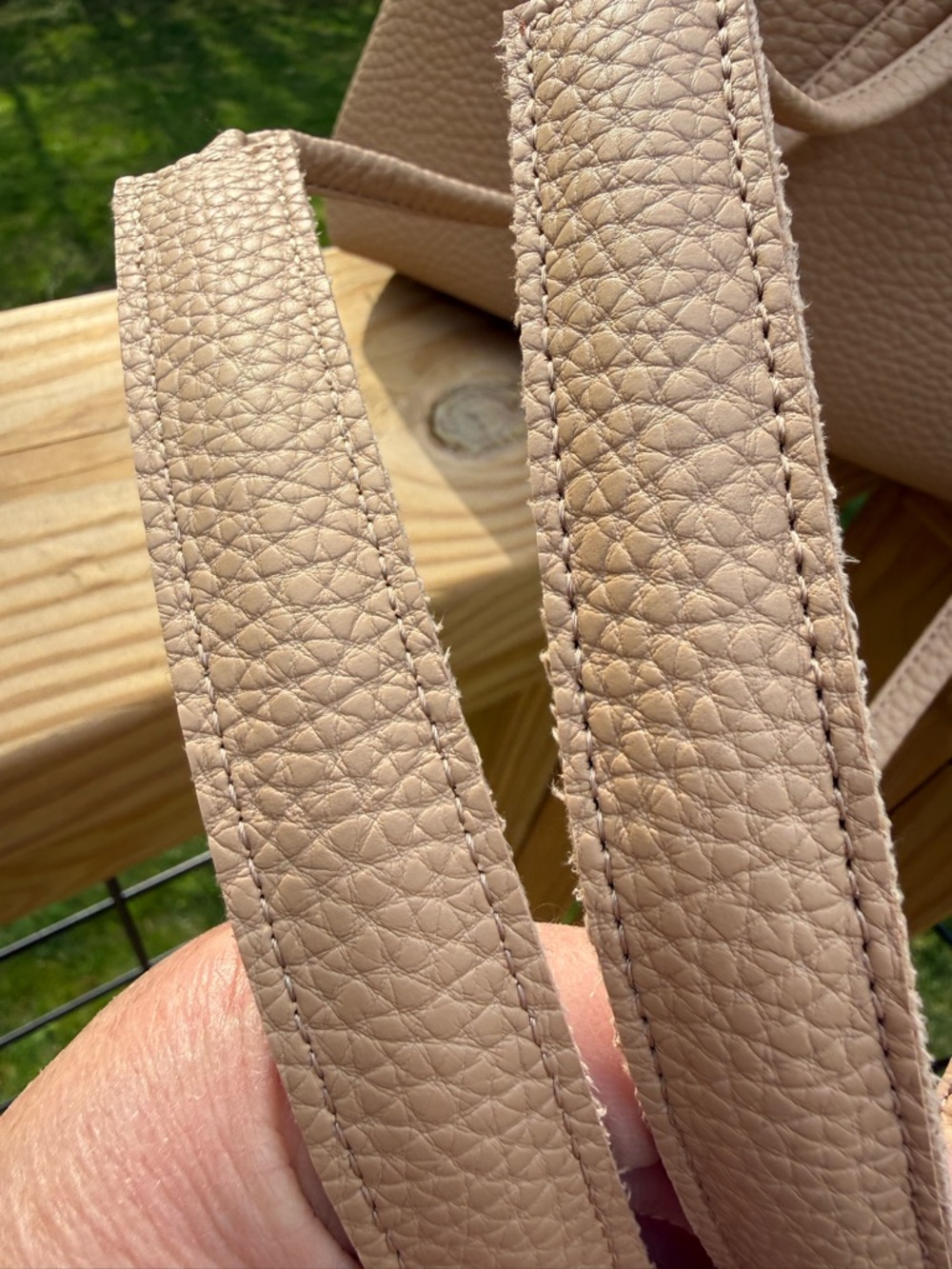 8 Other Reasons Women's Neutral Beige Shoulder Bag - Picture 3 of 6
